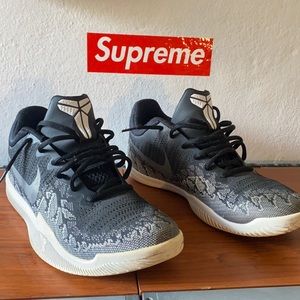 Used Nike Kobe mamba rage 8.5 men